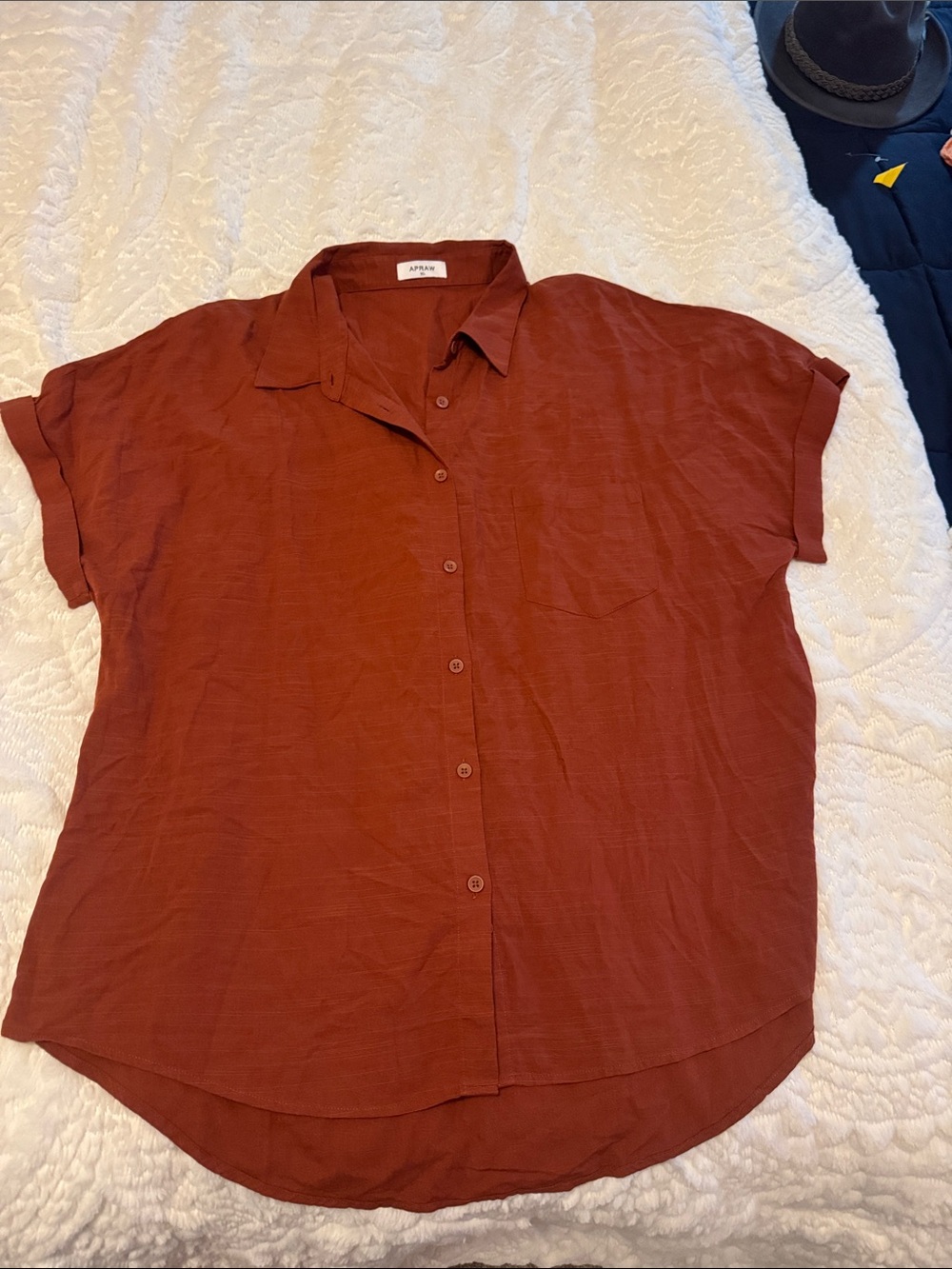 Apraw Rust-Red Short Sleeve Button-Down Shirt